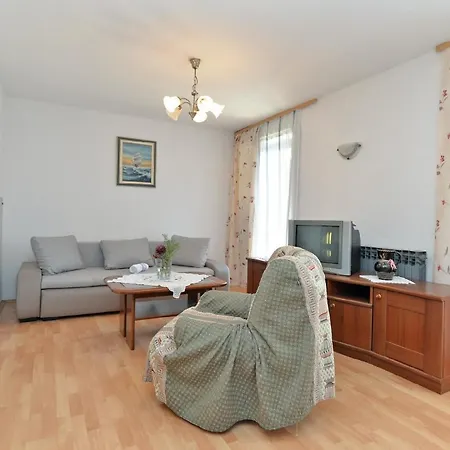 Fuer 7 Personen Ca 80 Qm In Rovinj, Istrien Istrische Riviera *