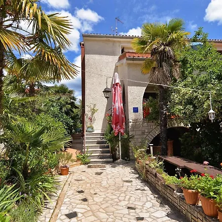Fuer 7 Personen Ca 80 Qm In Rovinj, Istrien Istrische Riviera
