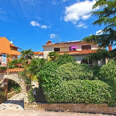Apartment Fuer 7 Personen Ca 80 Qm In Rovinj, Istrien Istrische Riviera